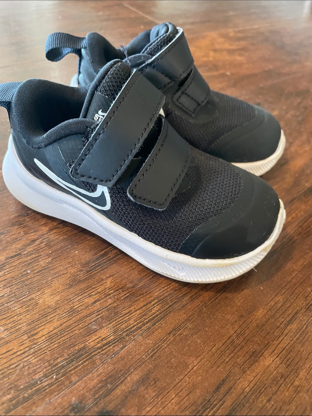 Nike Star Runner Toddler Velcro Sneakers